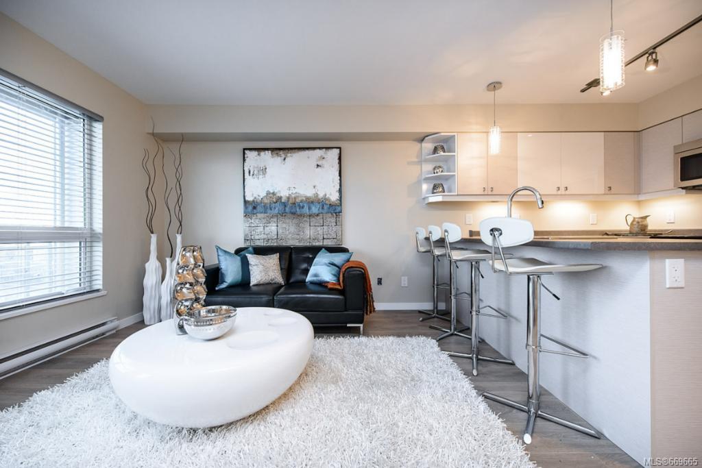 212-787 Tyee Rd