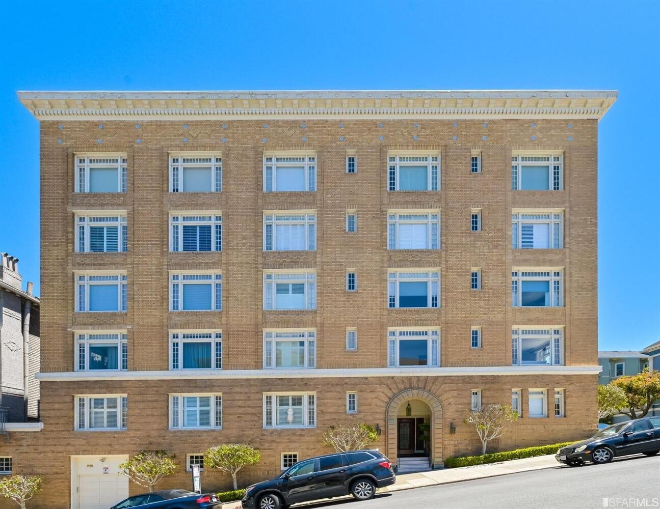 250 Laurel St, #202