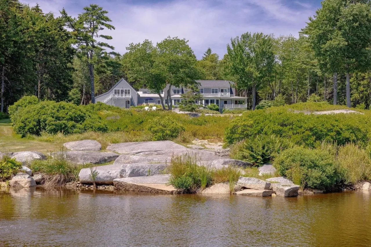 Newly Priced: 541 E Blue Hill Road, Blue Hill, ME 04614 – $2,975,000