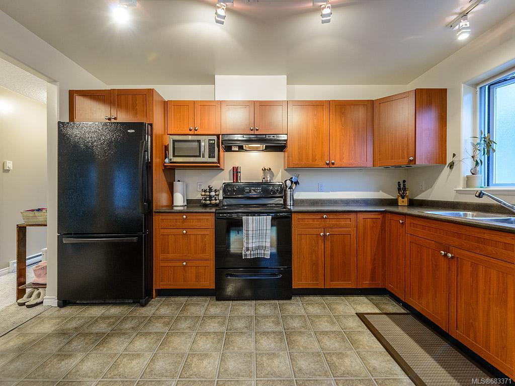 303-908 Brock Ave