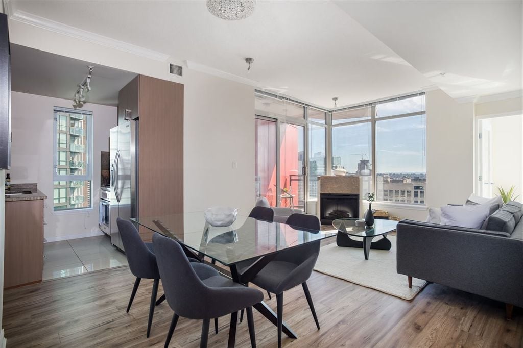 1211 Melville St, #3201