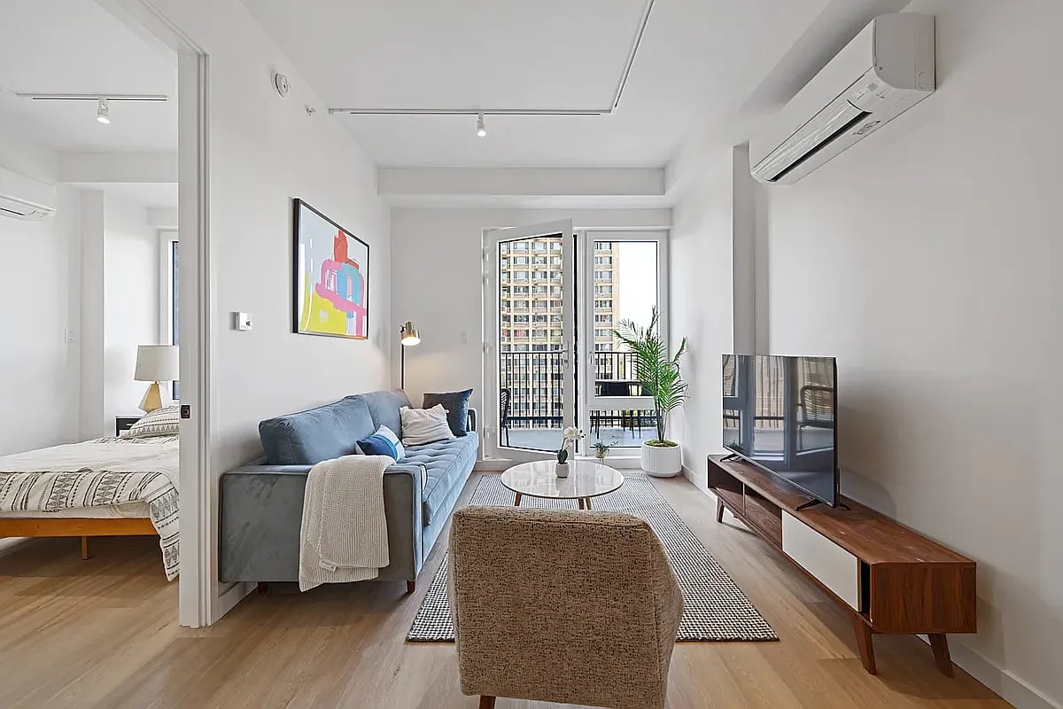 931 Carroll Street 1605