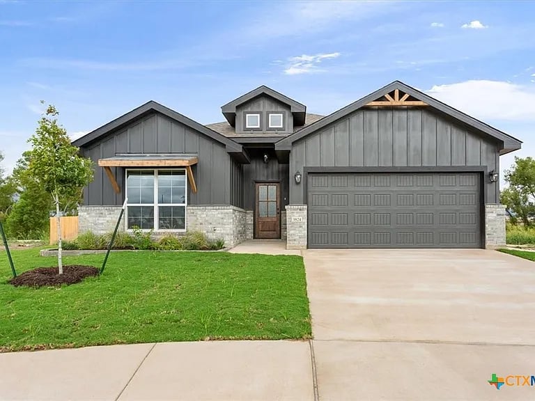 3824 Oglala Trl