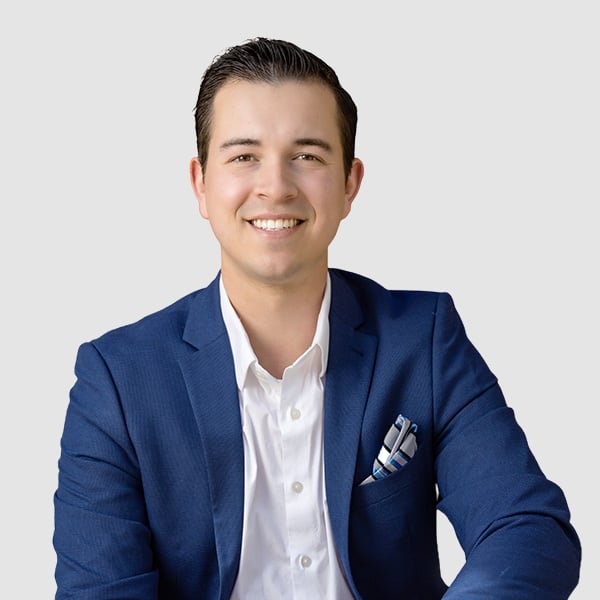 Omar Montalvo III West Hartford, CT Real Estate Agent Headshot