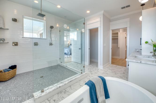 1812 Ocean Dr S