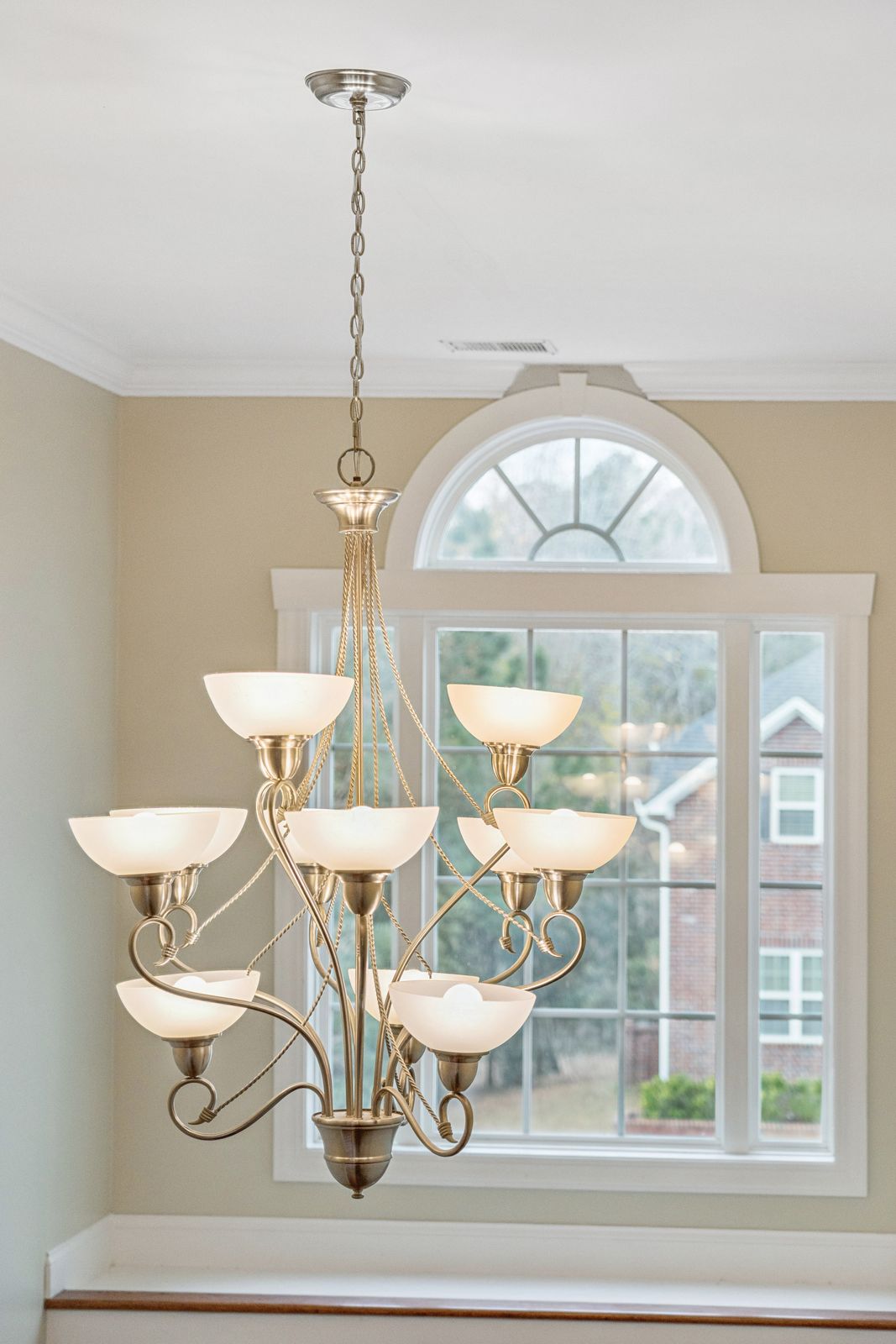 5516 Crescent View Dr