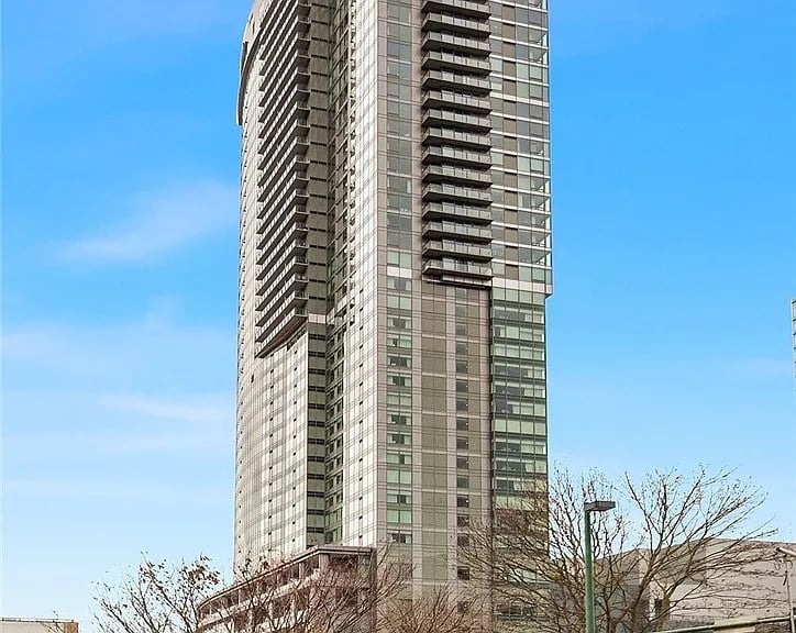 650 Bellevue Way NE # 3501
