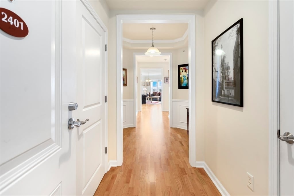87 Clocktower Dr #401