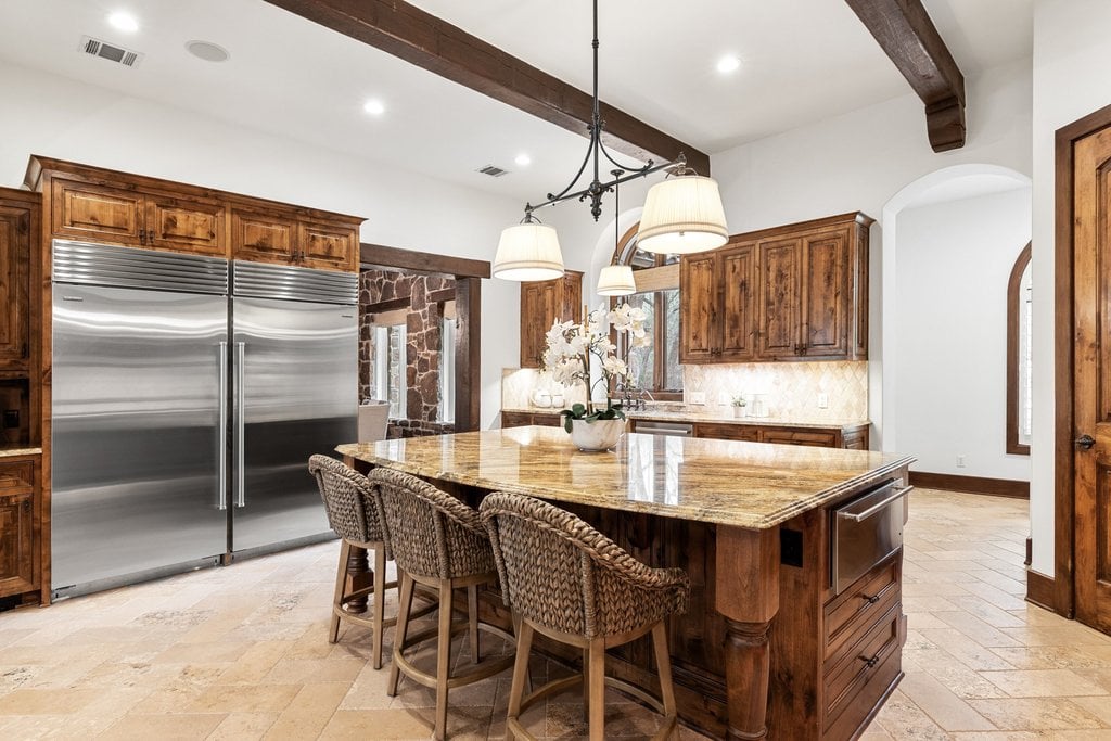 16005 Pontevedra Place