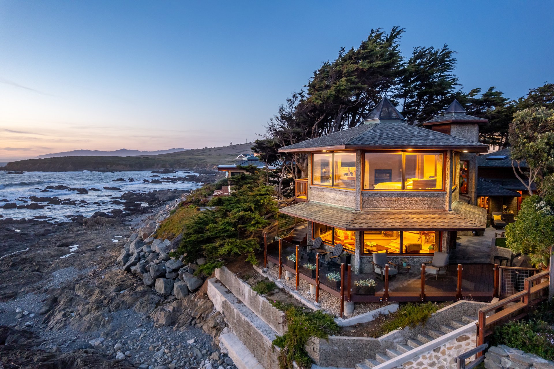 Oceanfront Luxury in Cambria - 2431 Sherwood Dr