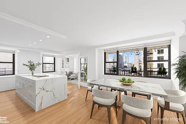 401 East 89th Street Unit: 17A