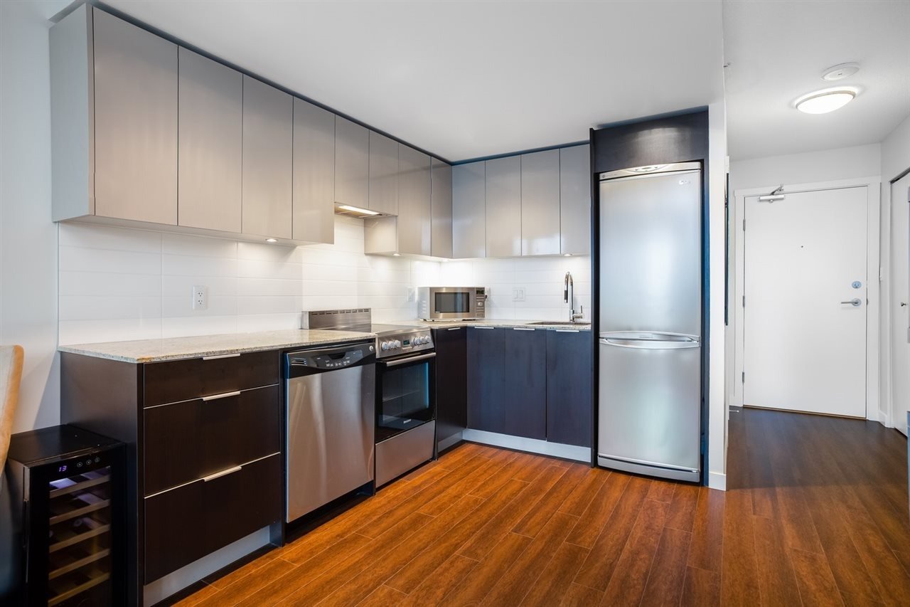 445 W 2nd Ave, #605