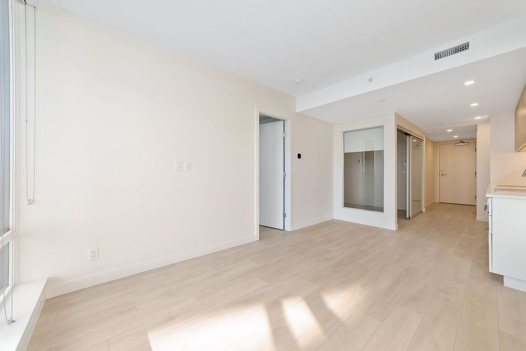 13318 104 Ave, #2407