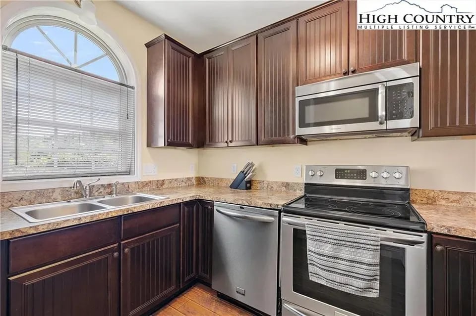 150 Prudden Lane Ste 301