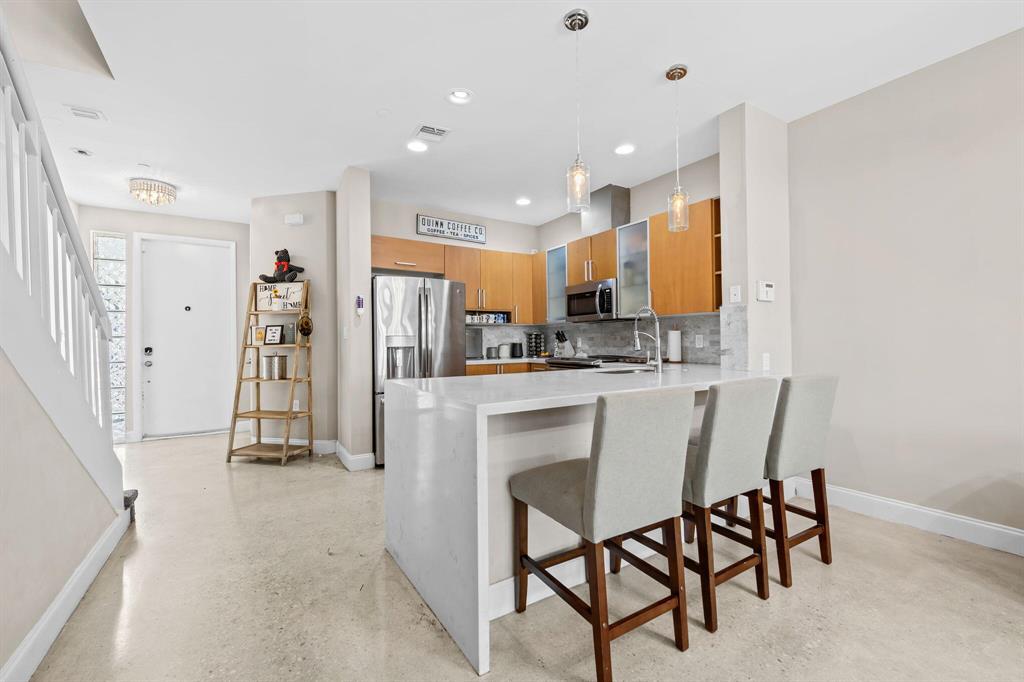 830 NE 19th Ave, Fort Lauderdale, Florida 33304