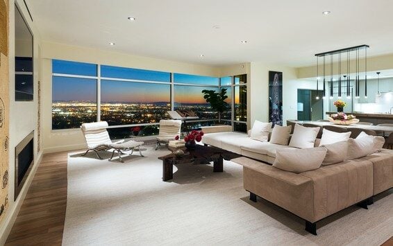 An absolutely stunning 35th floor condo