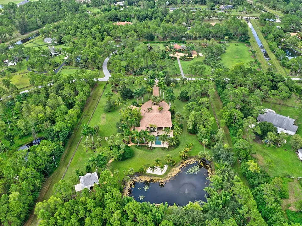 13610 Deer Creek Dr