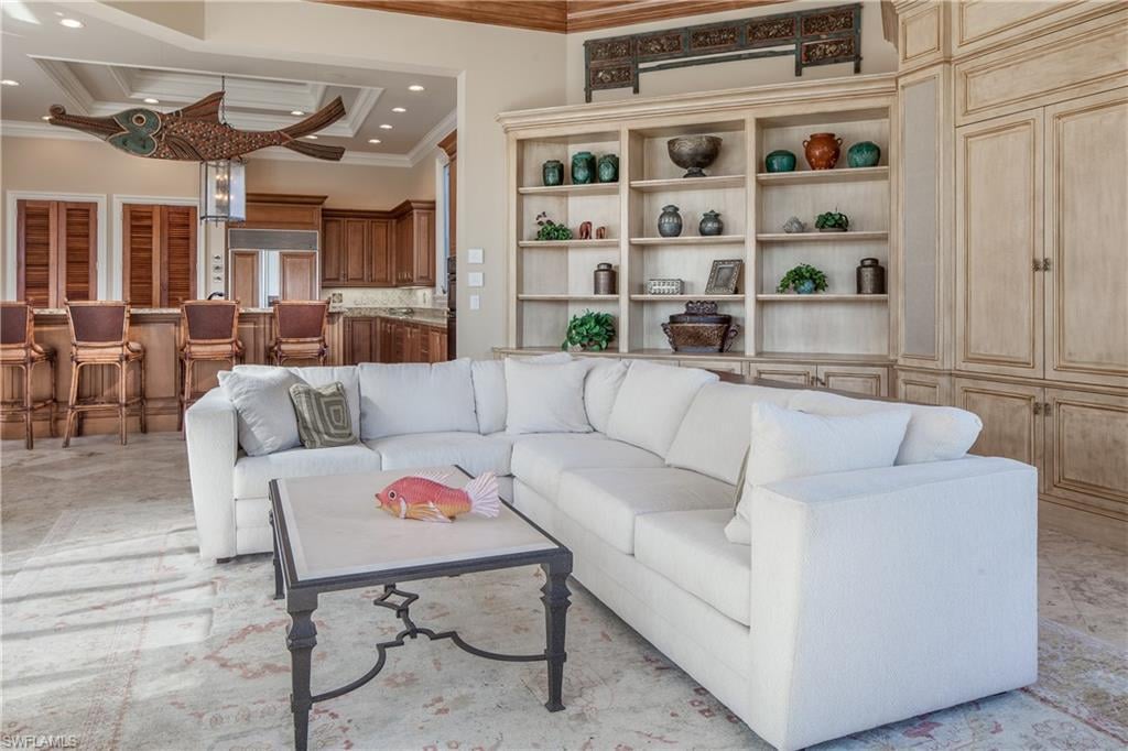 3415 Fort Charles Dr