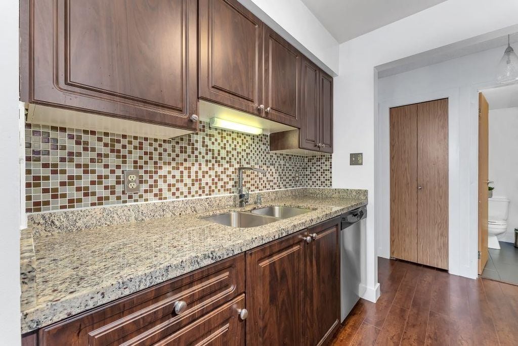 340 Ginger Dr, #304