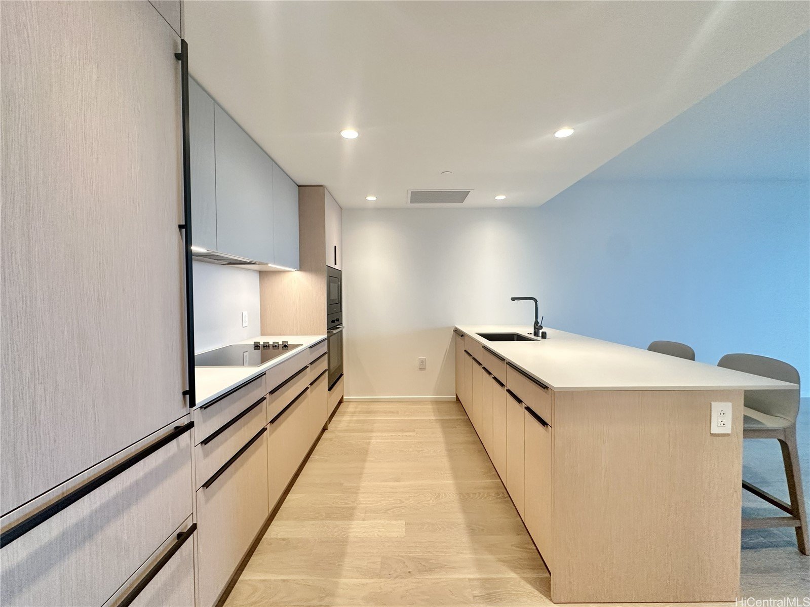 333 Ward Avenue #3501