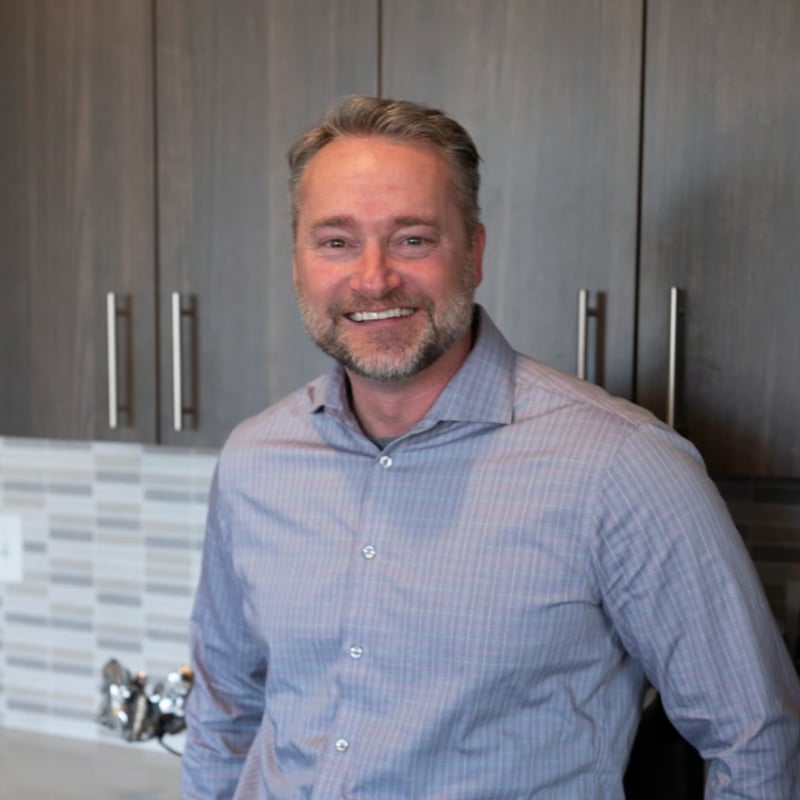 Chad Neb Longmont, CO Real Estate Agent Headshot