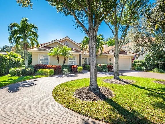  1718 Peregrine Point Dr