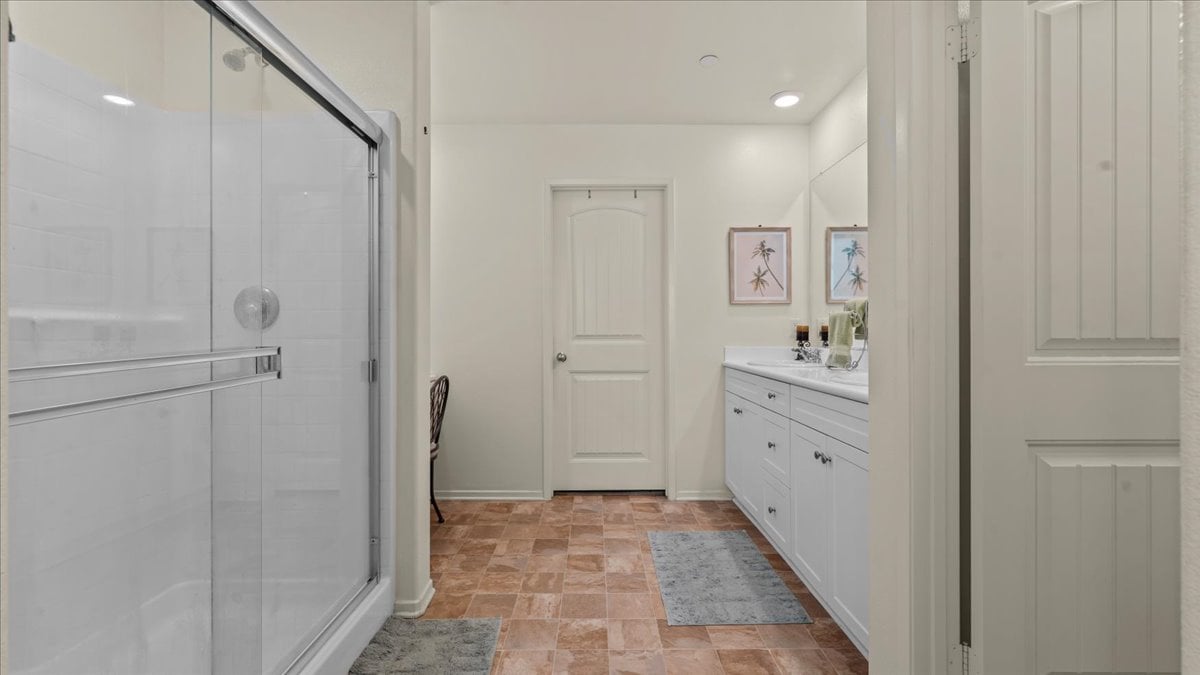 17114 Gray Pine Pl, San Bernardino, CA 92407