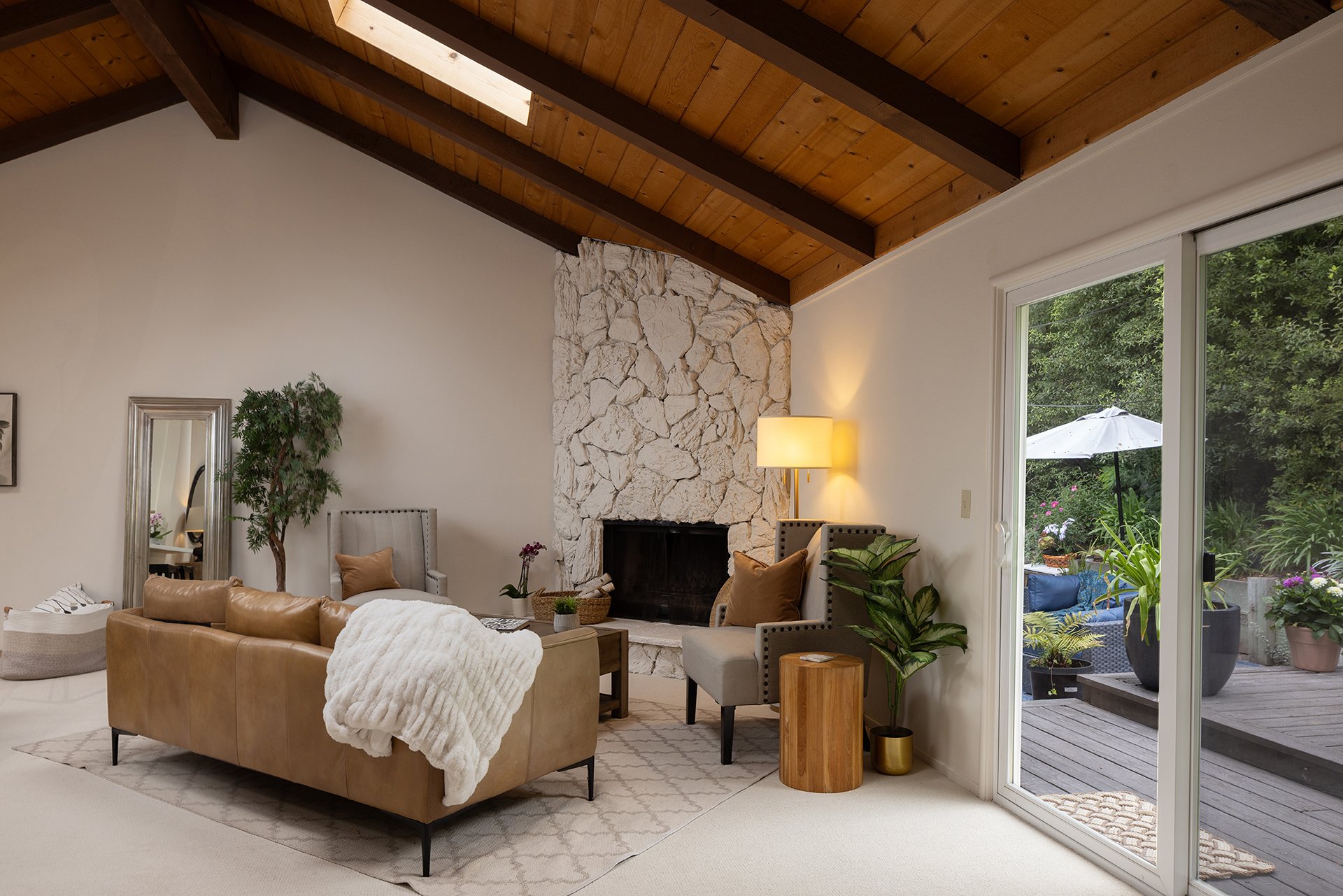 Updated Carmel Retreat - 3391 Carpenter Rd