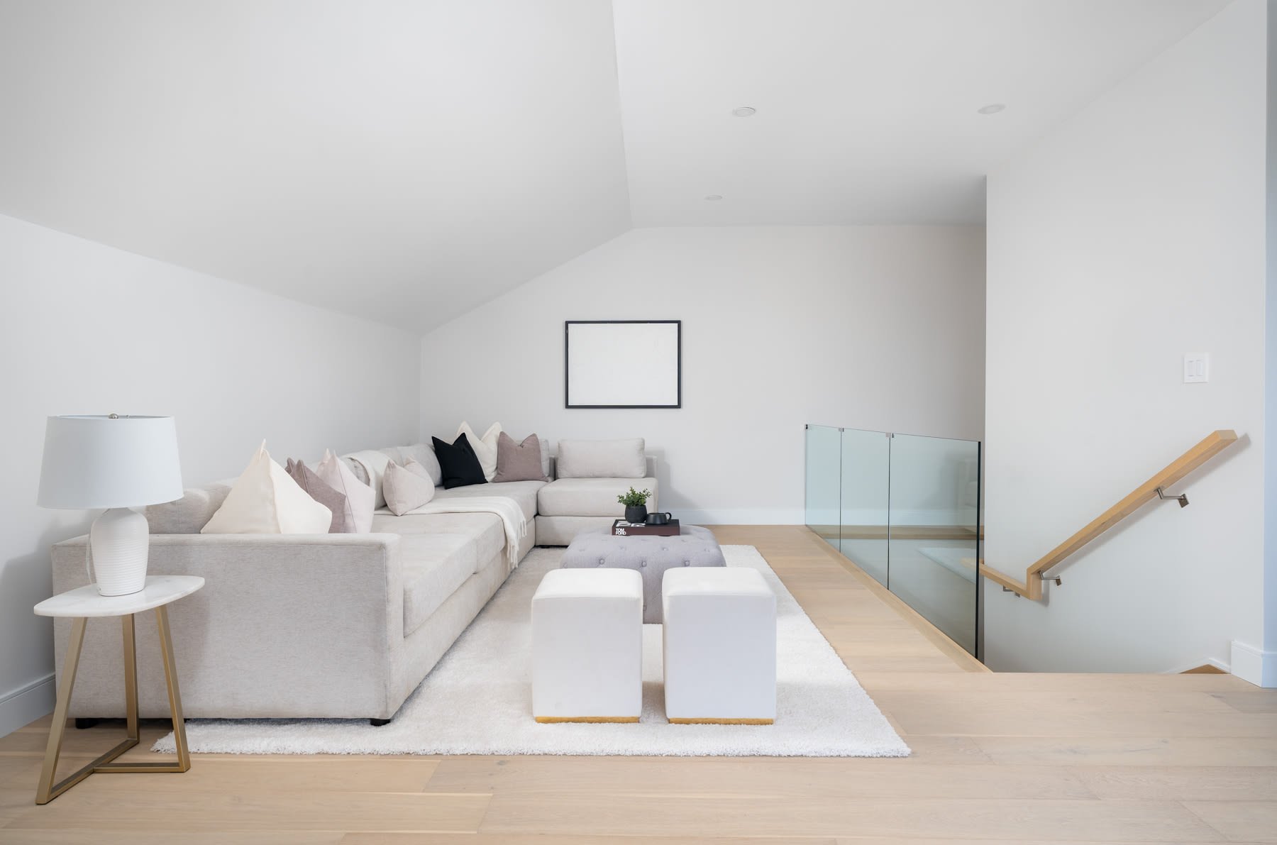 290 Spadina Rd
