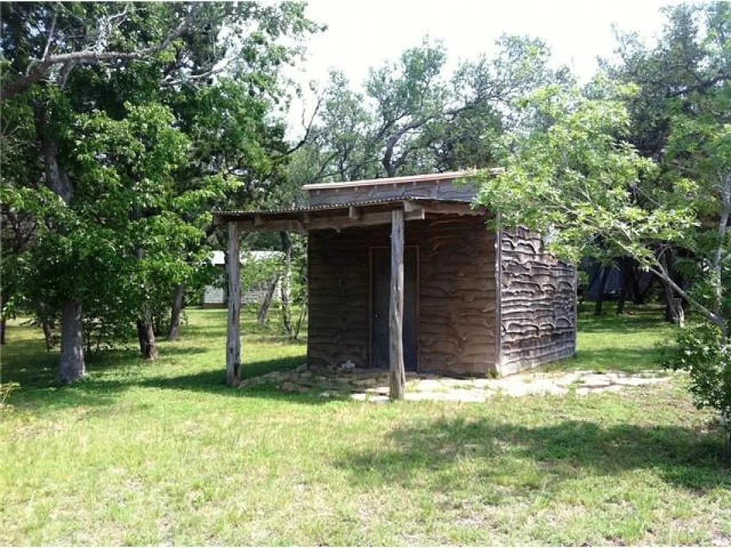7748 E Us Highway 290 #B