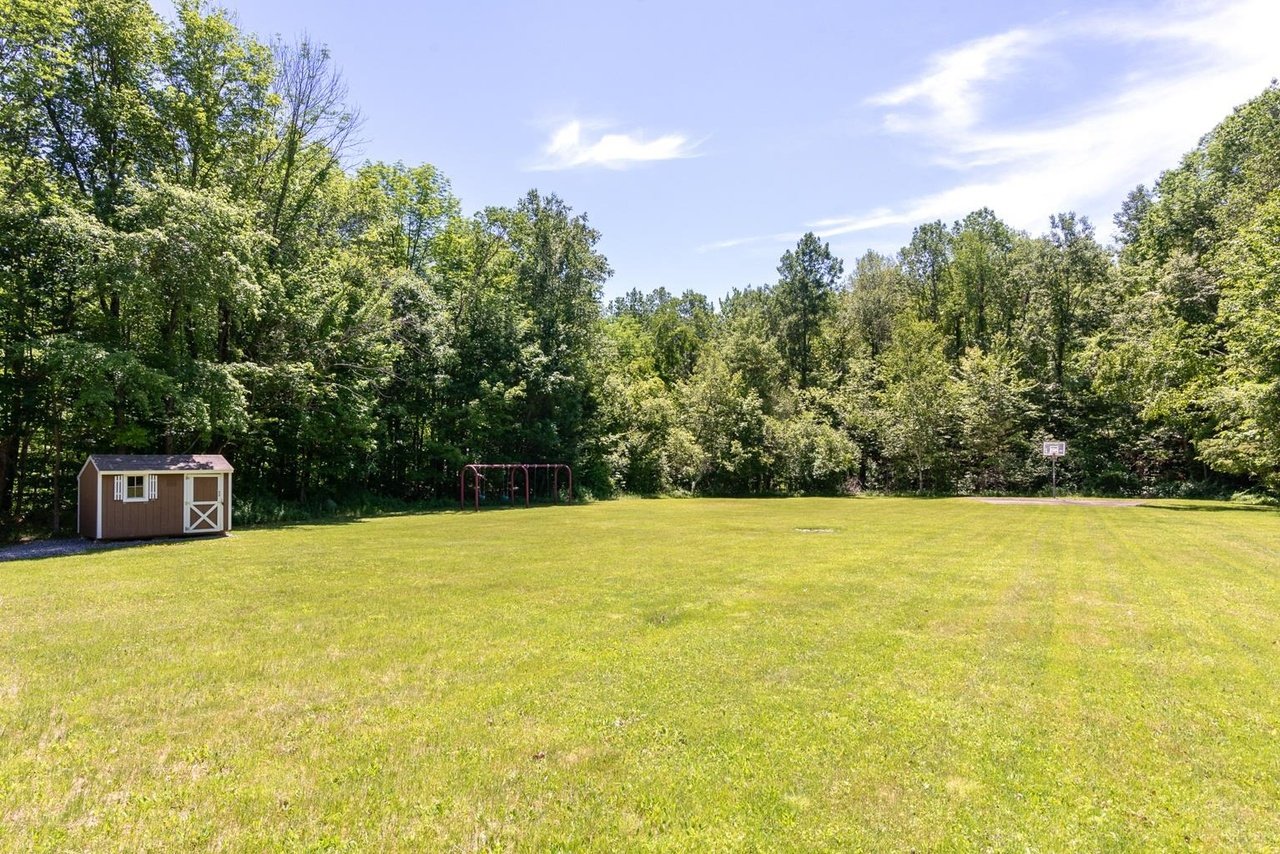 60 Winona Shores Rd