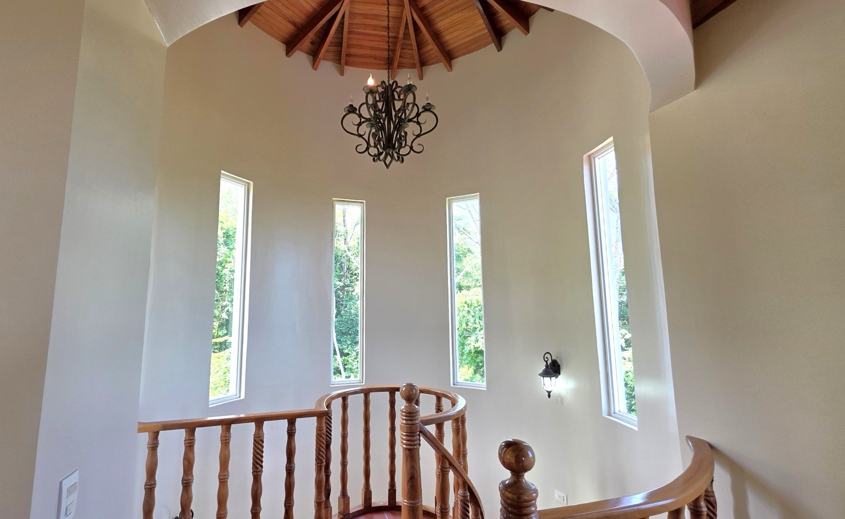 Ojochateau - Rare Ocean & Mountain View 4BR Home in Costa Rica