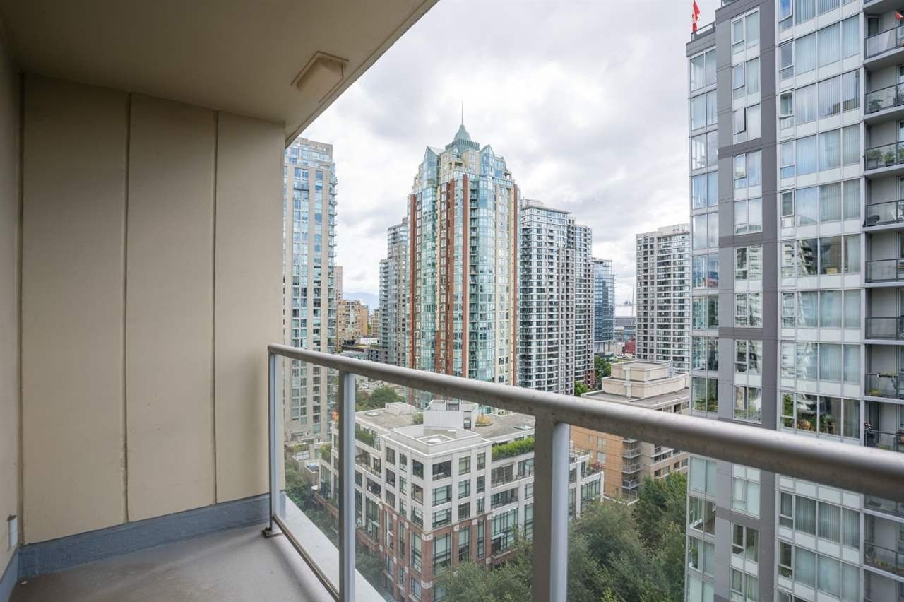 1001 Richards St, #1605