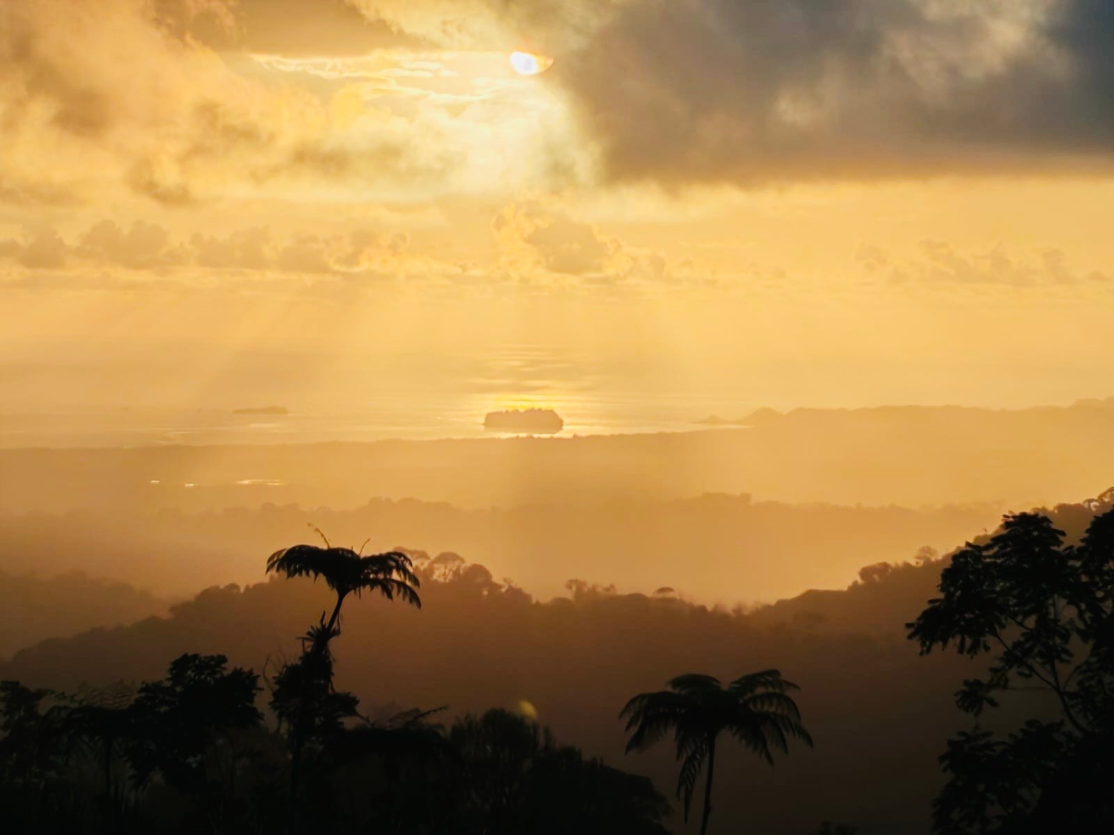 Off-Grid Mountain & River View Estate — 4.94 Acres | Sea Views | San Cristóbal de Aguirre