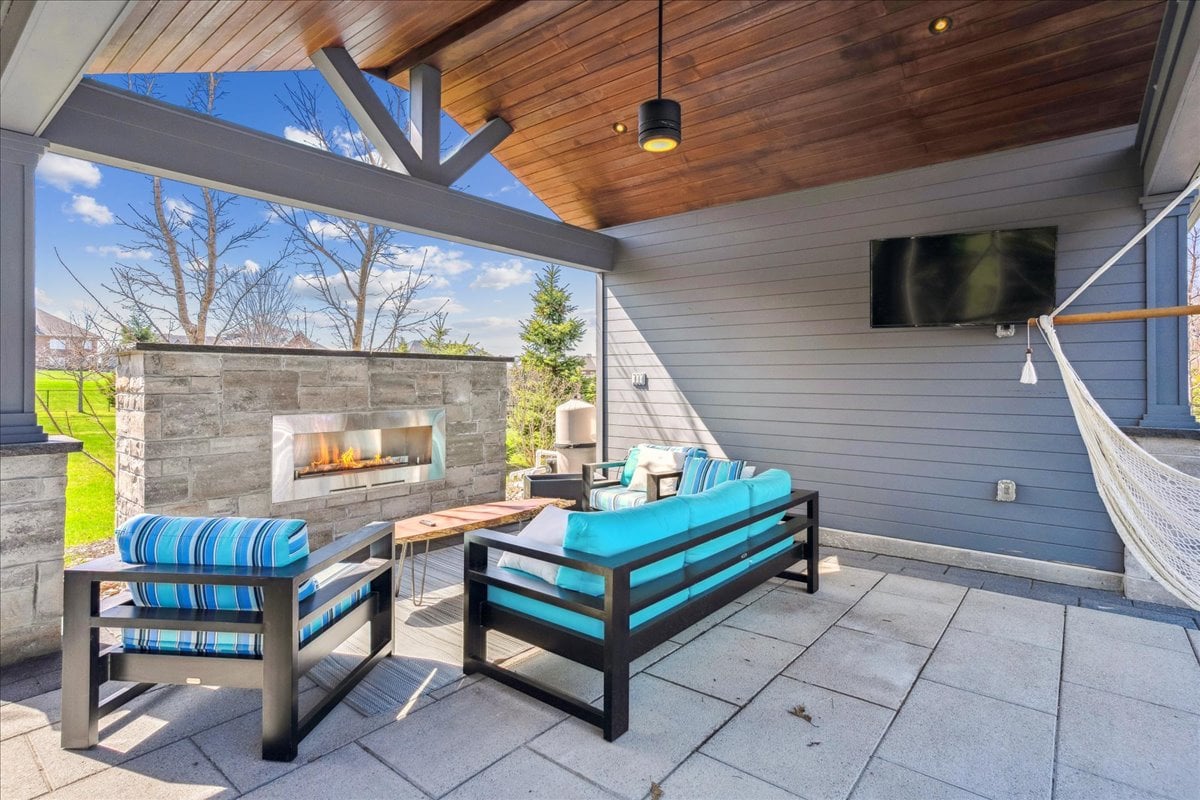 16 Goodwood St, Uxbridge