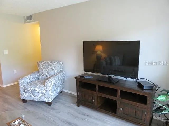 3211 Beneva Rd #102
