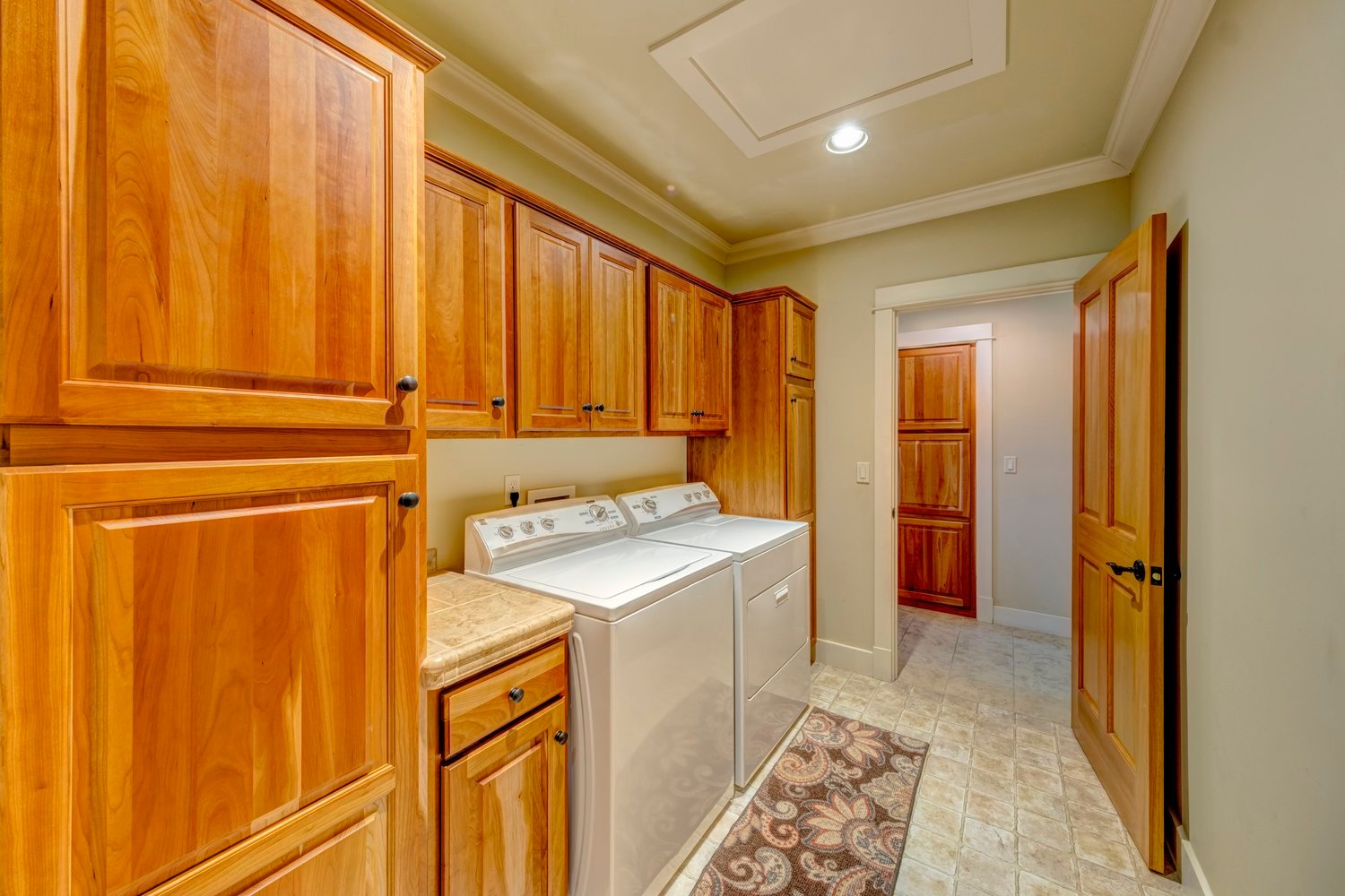 91 Clubhouse Dr