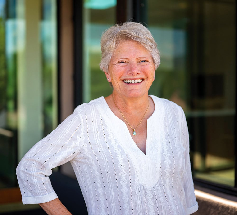 Laura Hansen image