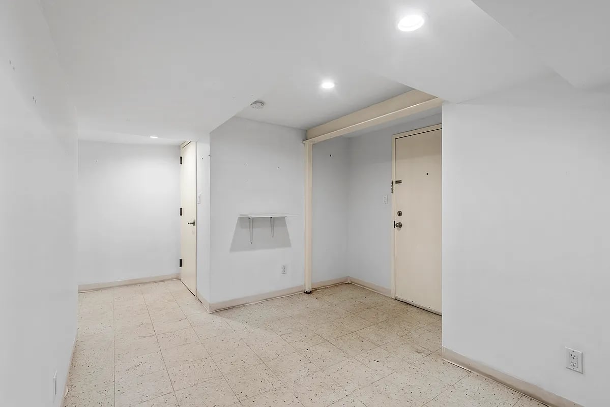 291 Wyckoff Avenue #1R