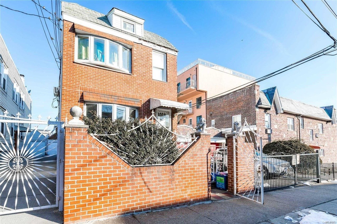 110-39 55th Ave