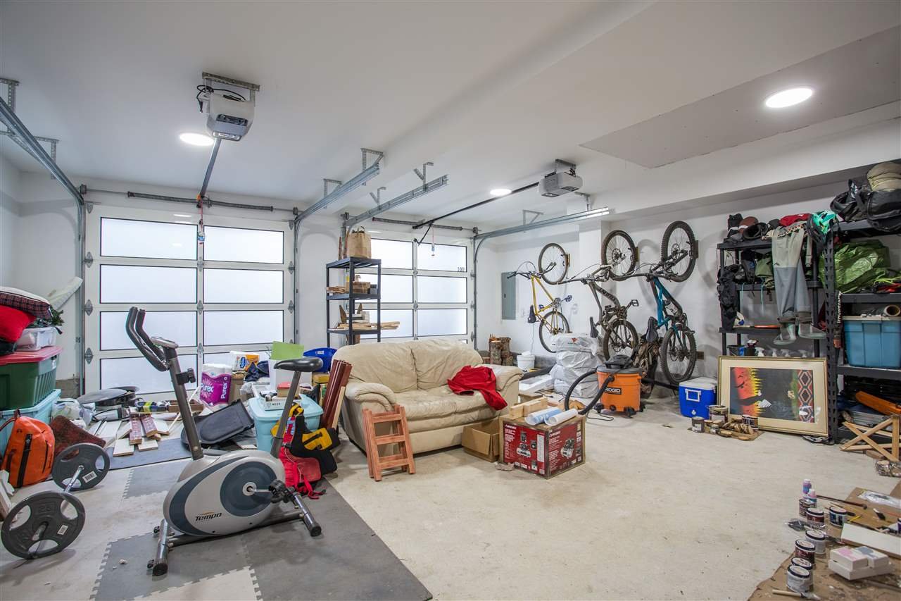1800 Cedar Dr