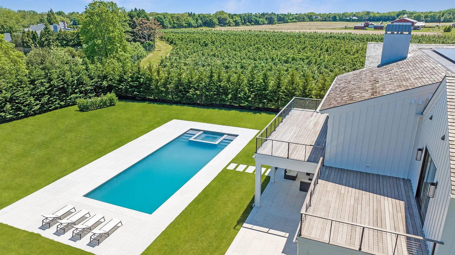 298 Montauk Hwy
