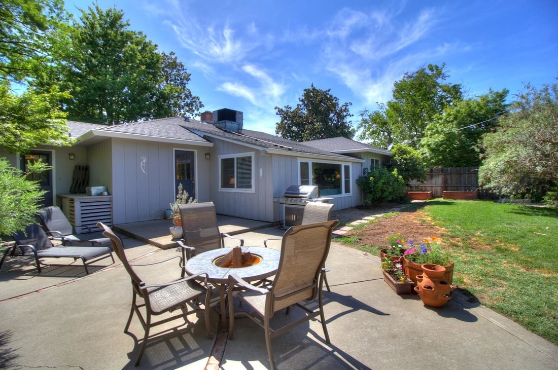 Just Listed! Updated Gorgeous South Land Park Beauty!