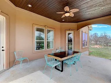 390 Teal Lane