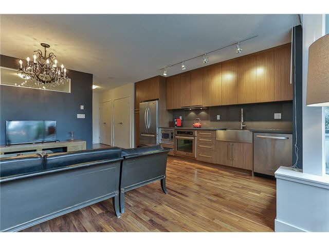 504-251 E 7th Ave