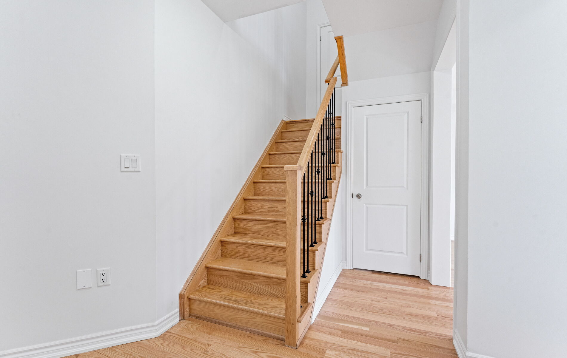 1206 Corby Way