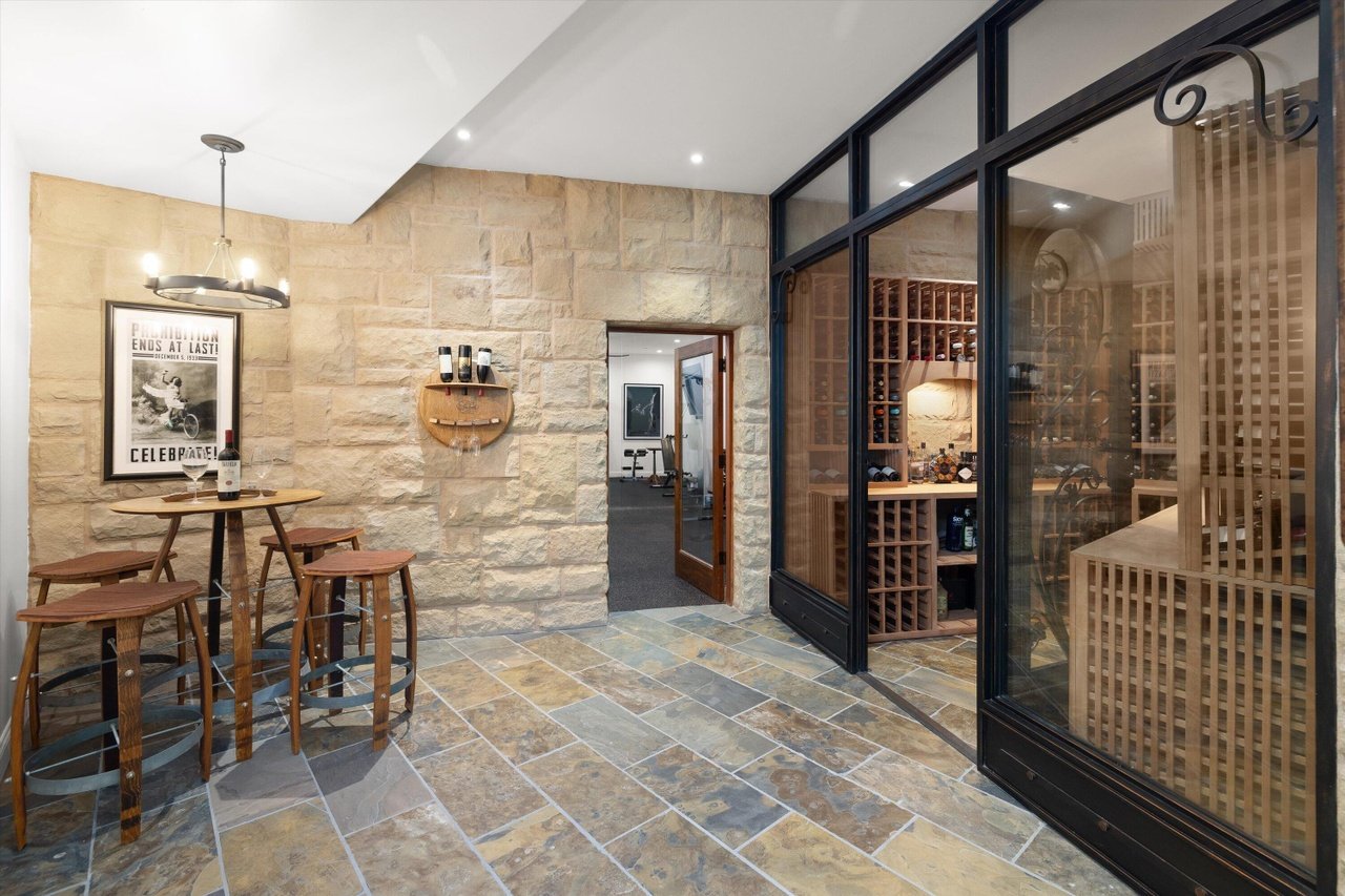 3091 Hidden Valley Ln