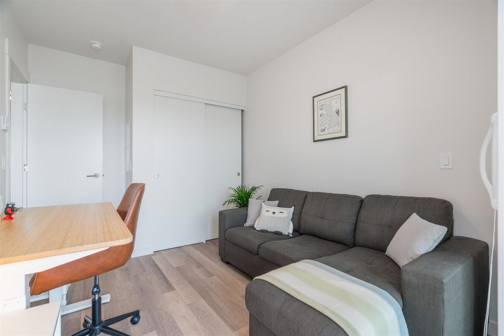 1012 Auckland St, #404