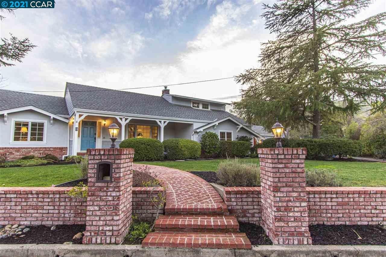 8 Foothill Park Ter