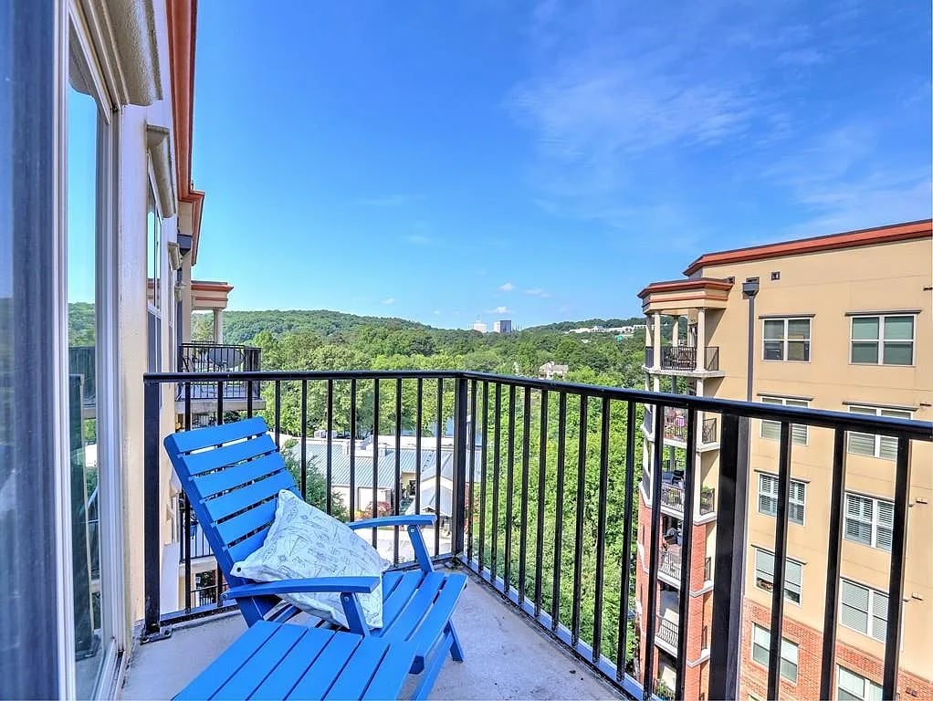 200 River Vista Dr #733